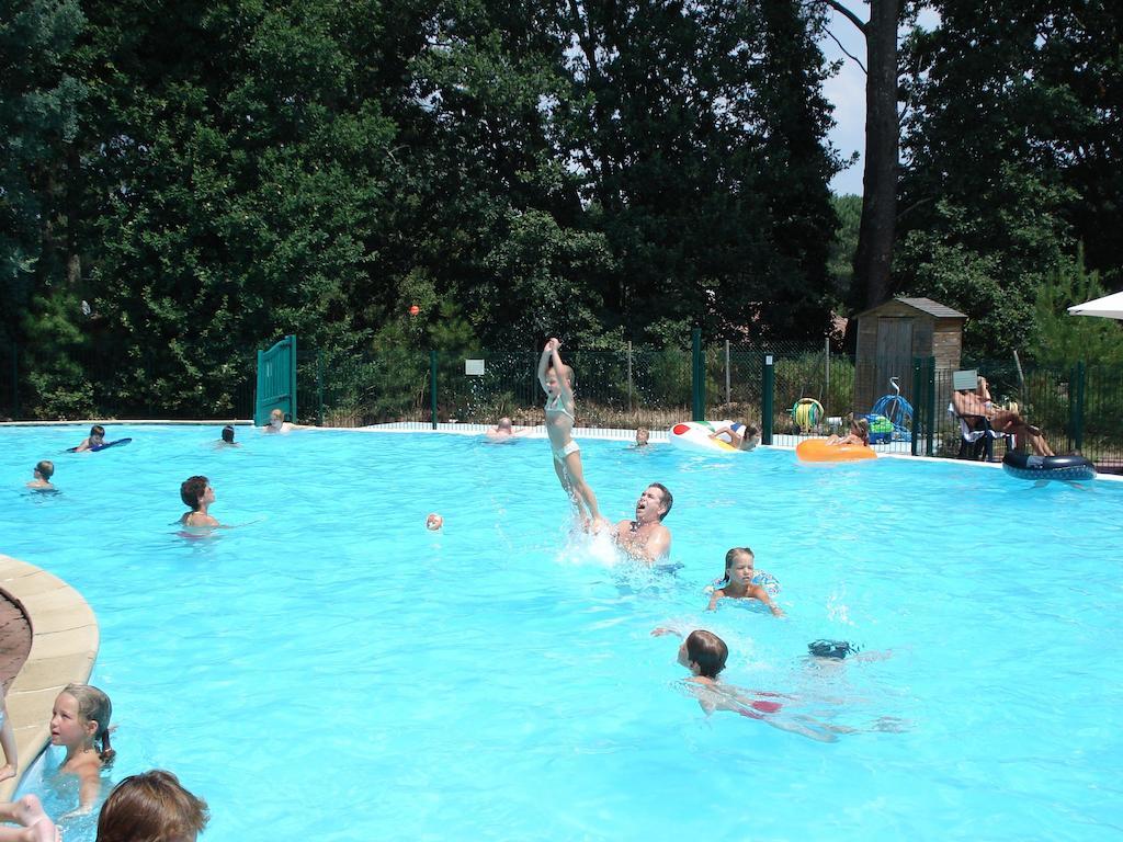 Park Village Ocelandes Saint-Julien-en-Born Bagian luar foto